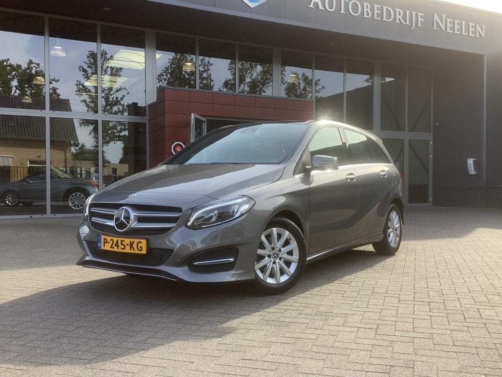 Mercedes-benz B-KLASSE B200 Aut.  Prestige I panorama I led, Auto's, 1325 kg, Gebruikt, Euro 6, 4 cilinders