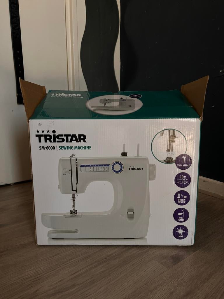 Tristar NaaiMachine SM-6000, Ophalen, Zo goed als nieuw, Naaimachine, Overige merken