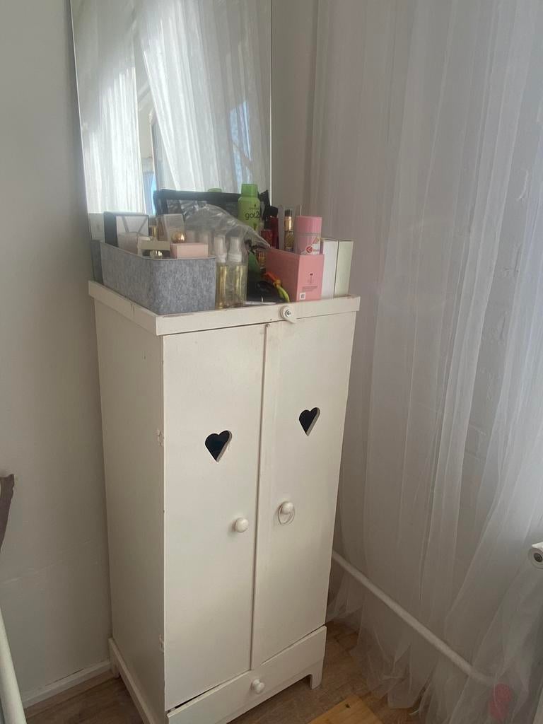 Kinderkledingkast. Eventueel met een spiegel., Huis en Inrichting, Kasten | Boekenkasten, Ophalen of Verzenden