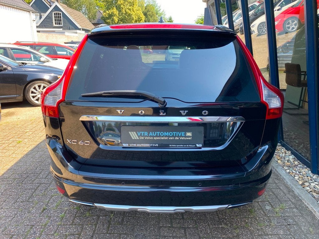 Volvo XC60 3.0 T6 AWD Summum 305PK LEER / NAVI / PANO / CAME, Automaat, Euro 5, Gebruikt, 1712 kg