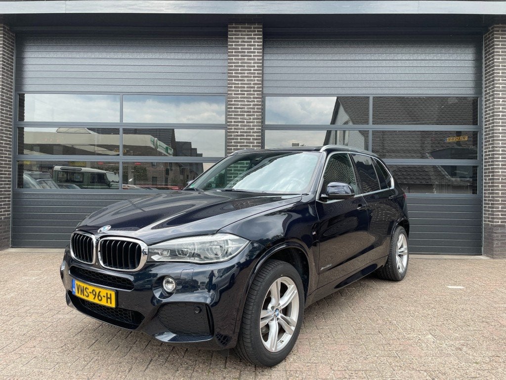 Bmw X5 XDrive30d M-Sport Grijs Kenteken, Auto's, 2993 cc, Zwart, Bedrijf, Diesel