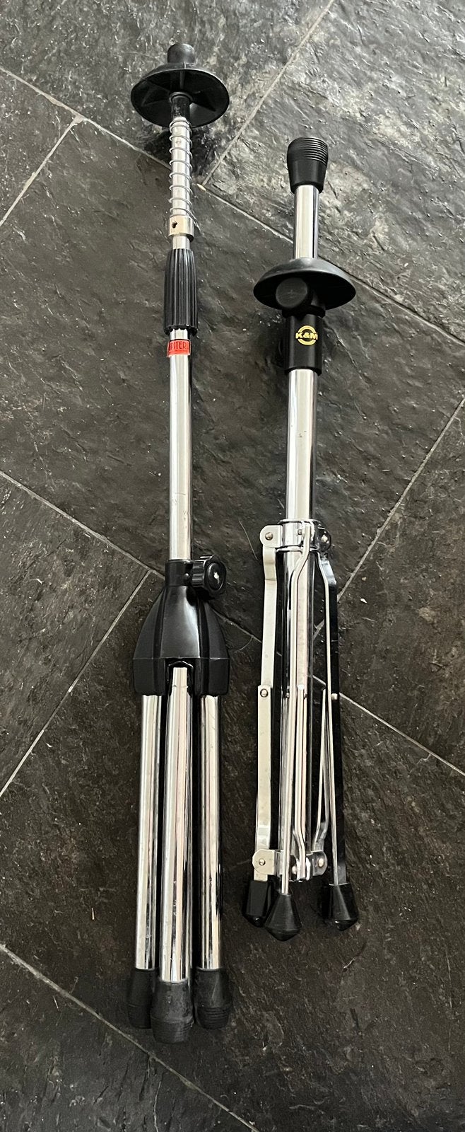 2x Standaards trombone, Ophalen of Verzenden, Zo goed als nieuw, Trombone