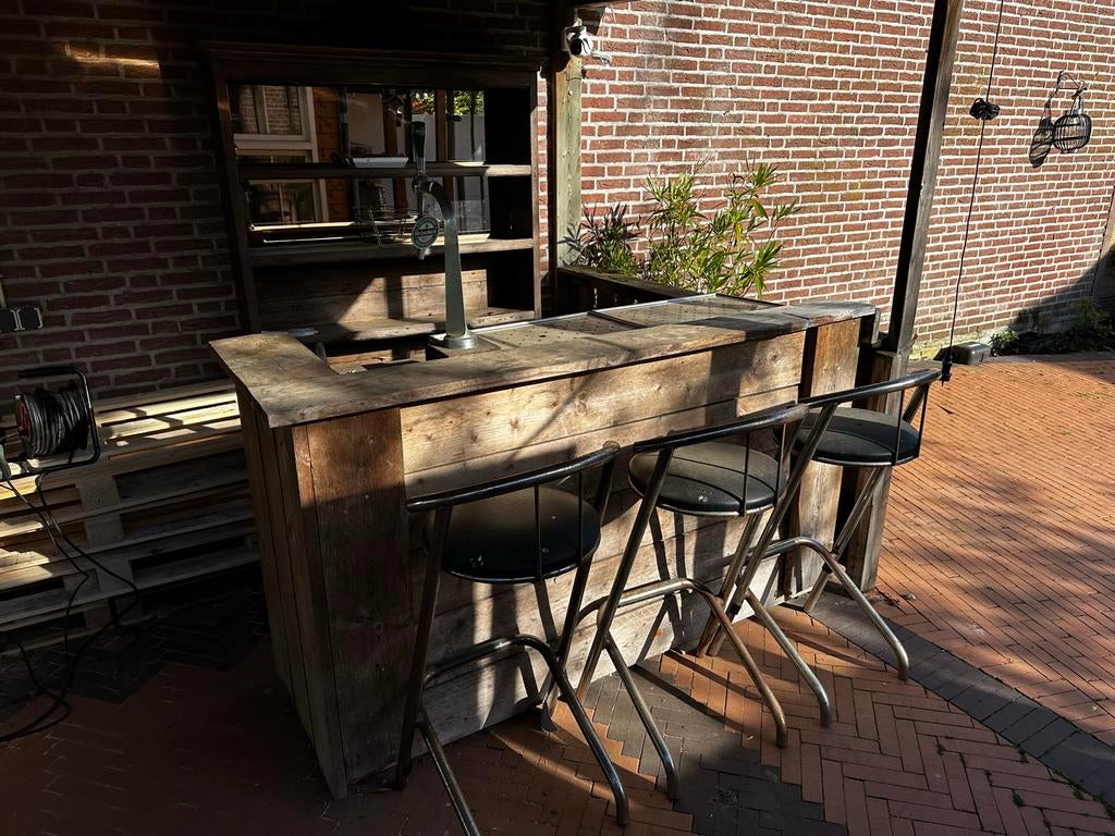 Houten bar met tap, Ophalen, Gebruikt