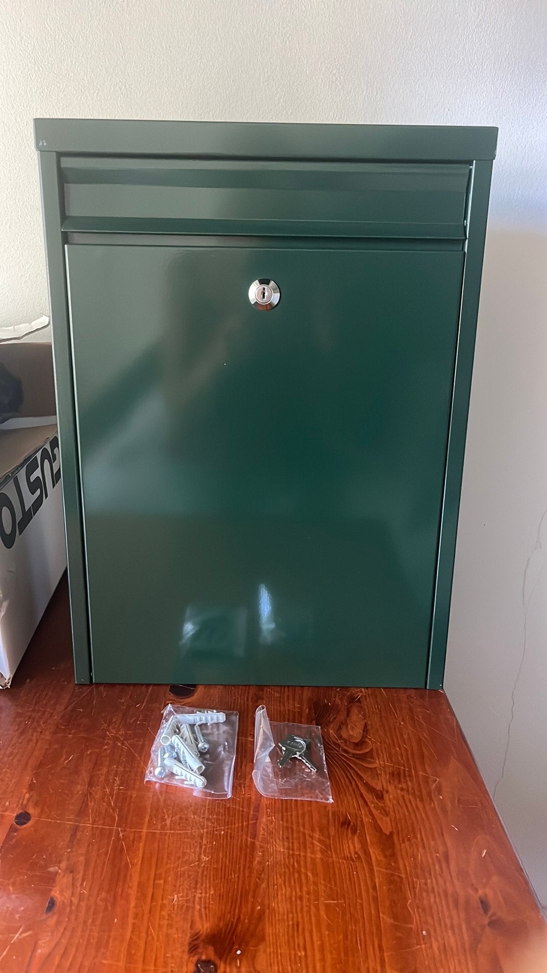 Nieuwe groenmetalen (coating) brievenbus met sleutels, Ophalen of Verzenden, Nieuw, Staal
