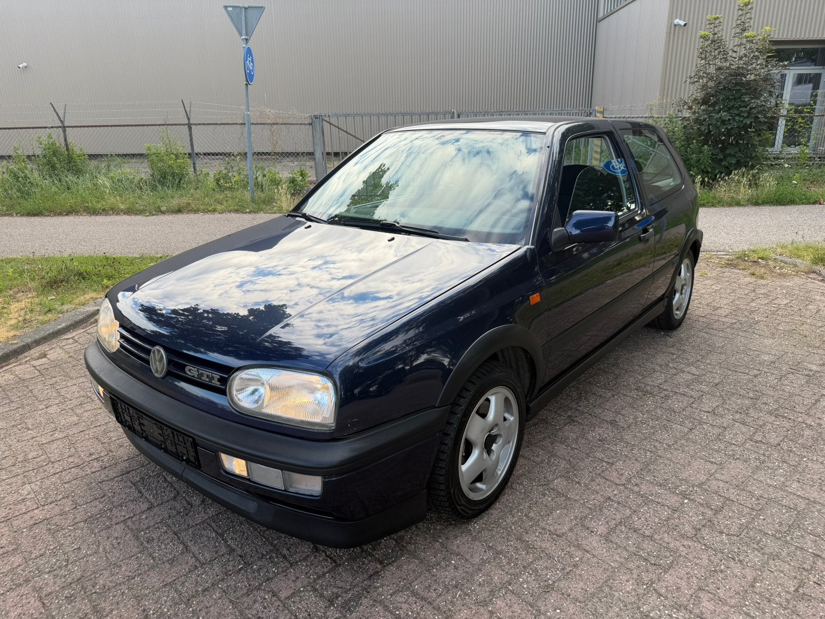 Volkswagen Golf 2.0 GTI , 115 PK , AIRCO , NIEUWE APK ,, Auto's, Volkswagen, Voorwielaandrijving, Stof, Zwart, 4 cilinders