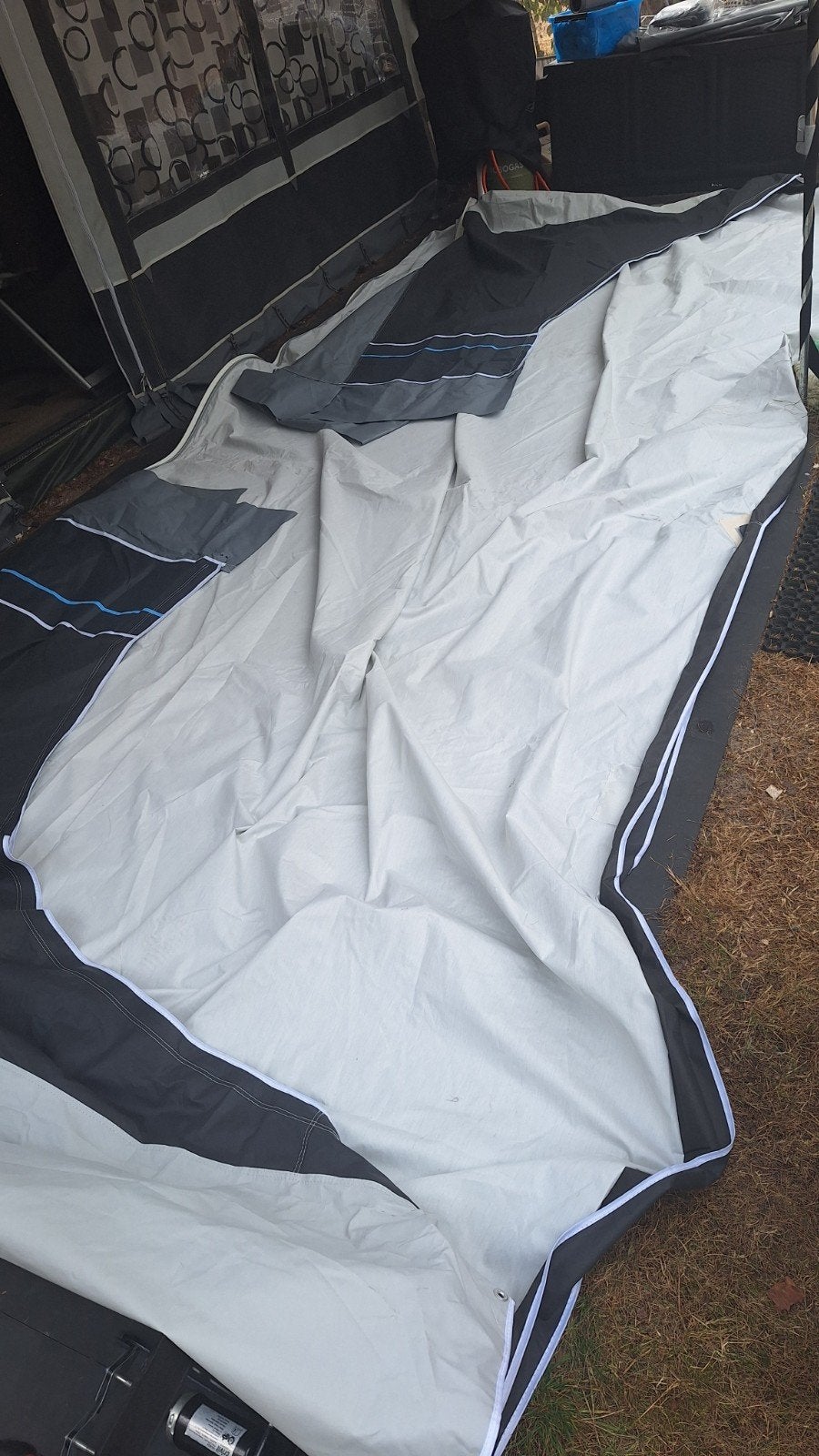 Dorema(nieuw) luifel maat 15 met pees voor aan de caravan, Ophalen