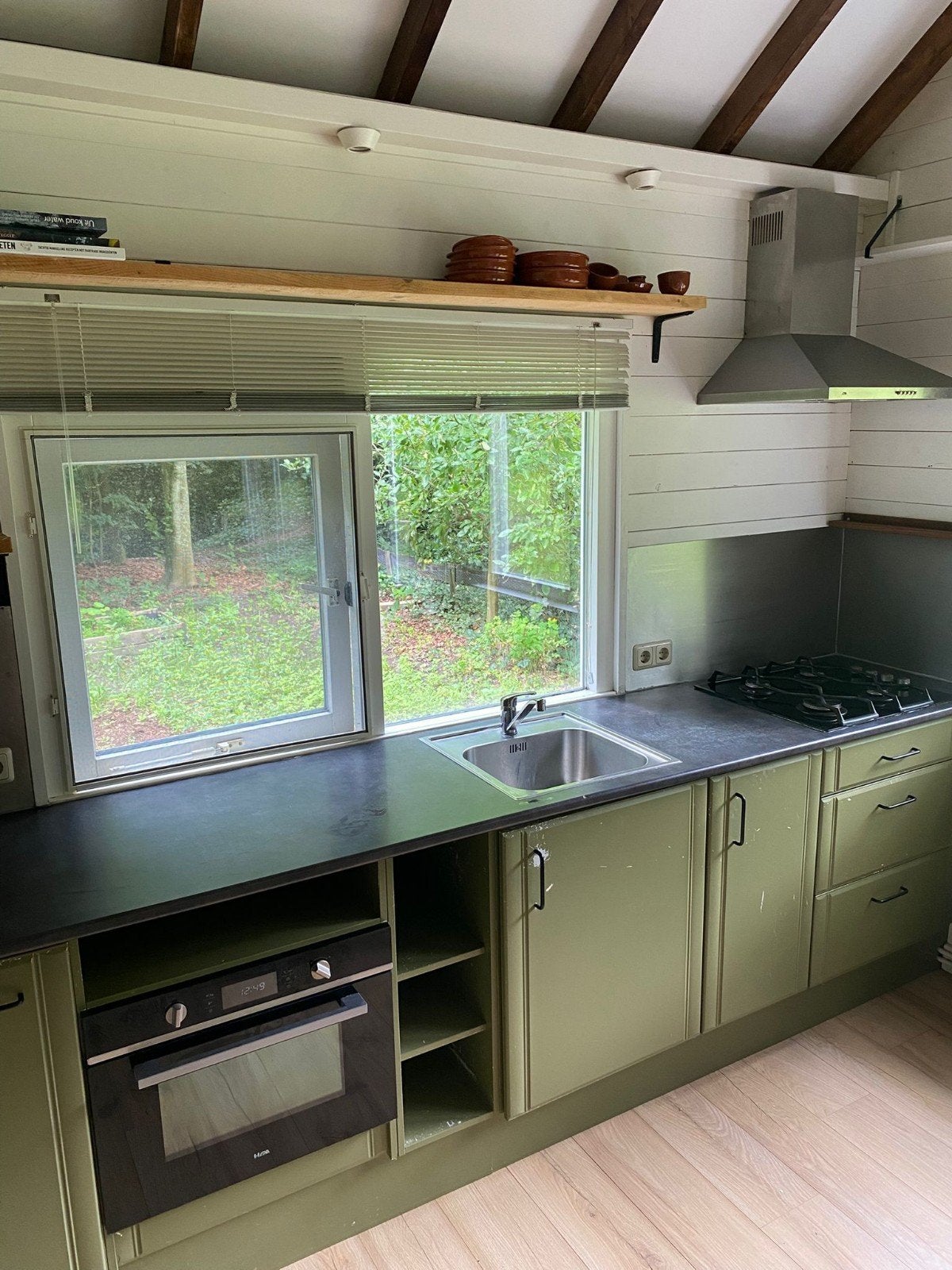 gratis Keuken, kastjes wasbak, kraan, gaskookplaat, Huis en Inrichting, Keuken | Complete keukens, Ophalen, Gebruikt, Enkelwandige keuken