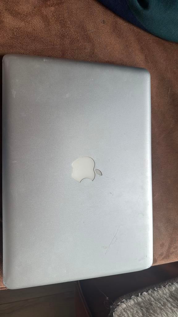 Macbook defect, Computers en Software, Windows Laptops, Ophalen of Verzenden, Zo goed als nieuw, 2 tot 3 Ghz