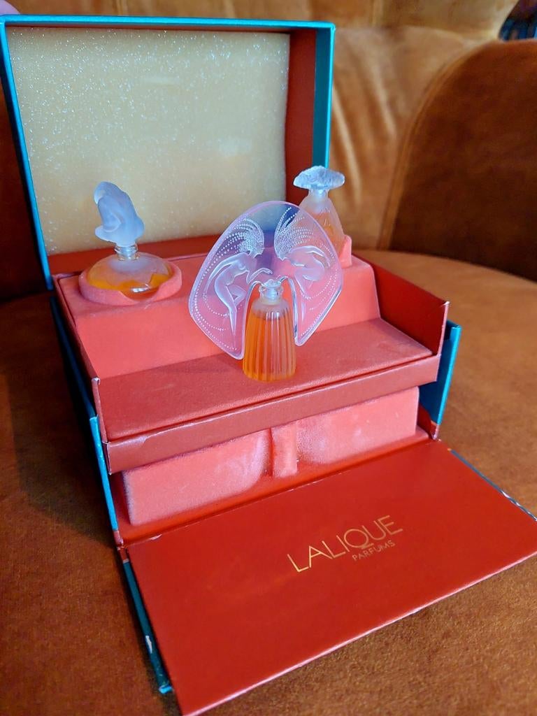 Les Introuvables The Ultimate Collection - Lalique, Verzamelen, Ophalen of Verzenden, Zo goed als nieuw, Parfumfles, Gevuld