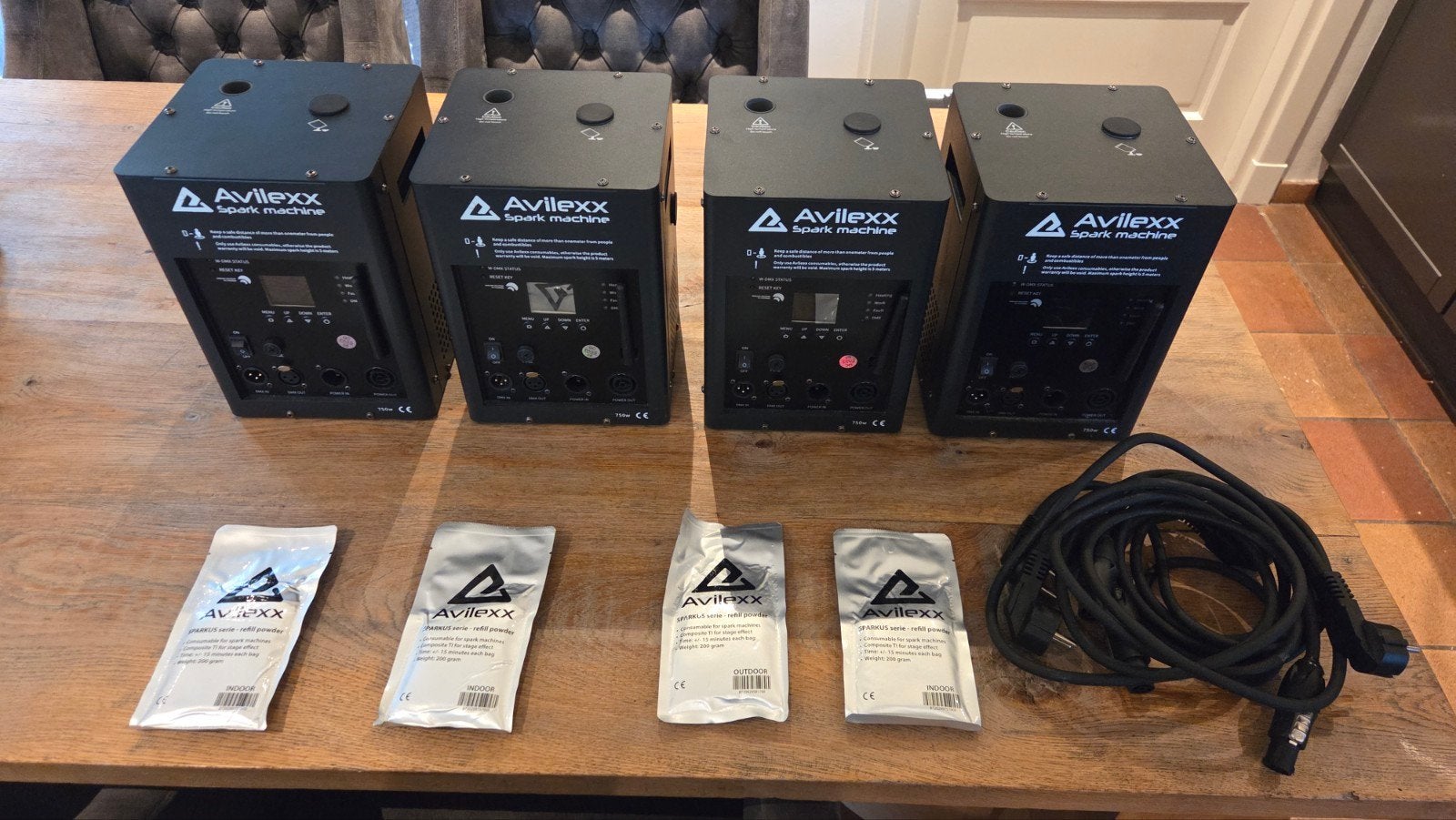 4 x Avilexx sparkus 1 koudvuur Machine, Ophalen of Verzenden