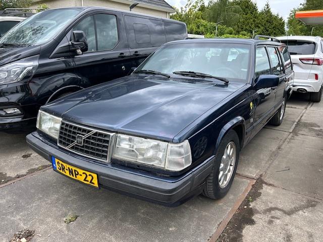 Volvo 940 2.3 LPG G3 in nieuwstaat ! trekhaak, airco, nwe ko, Auto's, Oldtimers, Blauw, Origineel Nederlands, Handgeschakeld, Volvo
