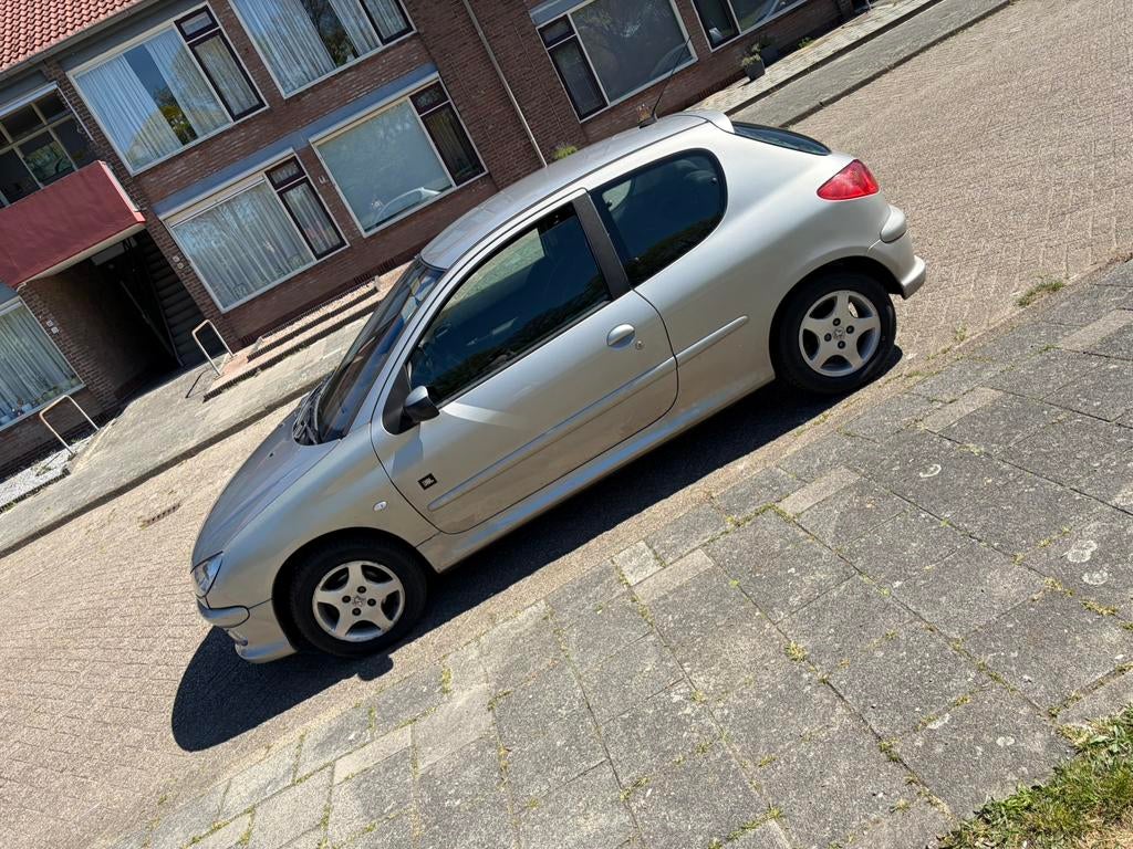Peugeot 206 1.4 3D 2006 Grijs, Ophalen of Verzenden