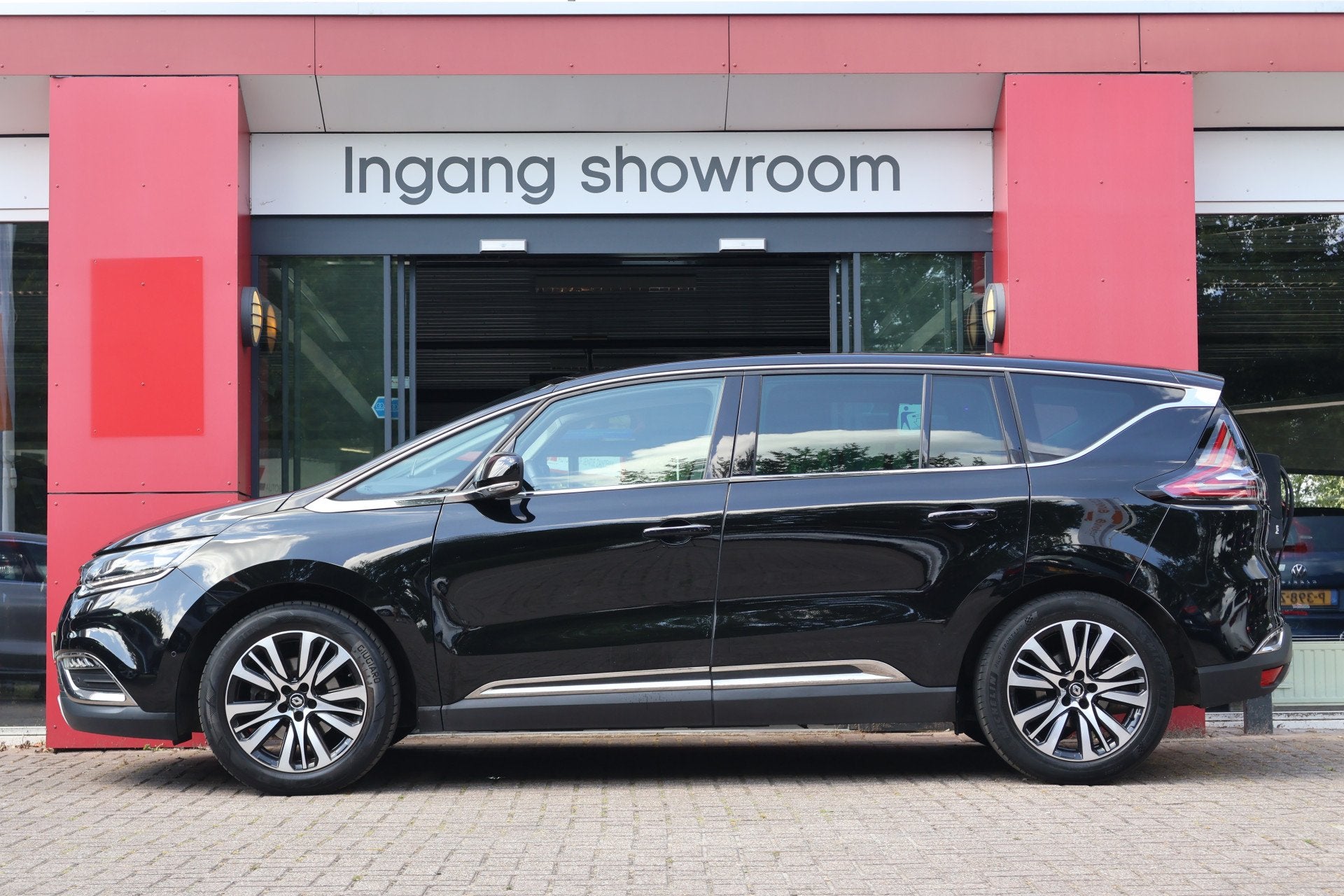 Renault Espace 1.6dCi Initiale Paris 7pers. | 4Control | HUD, Auto's, Renault, Gebruikt, Euro 6, 4 cilinders, 2000 kg