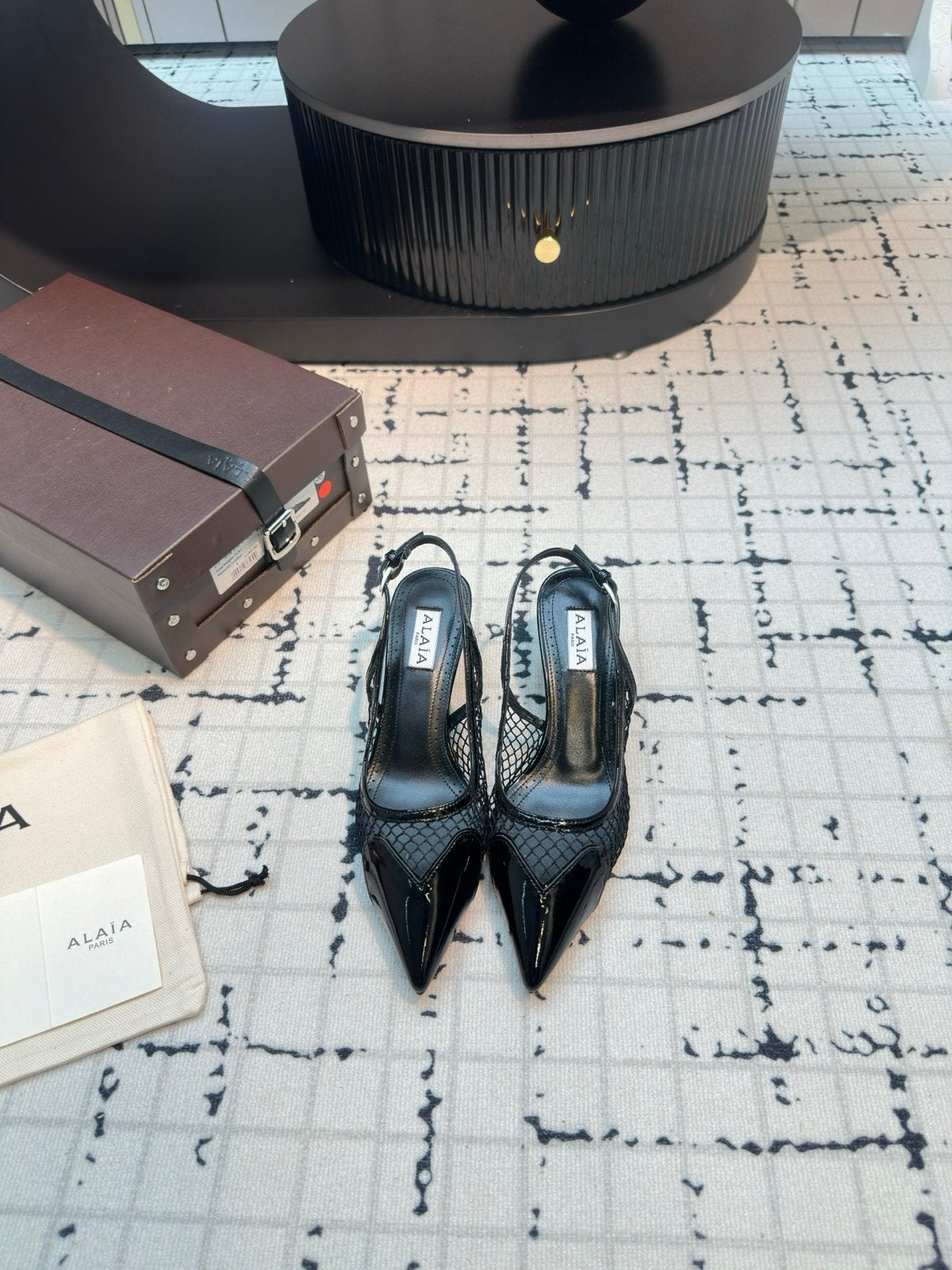 Alaïa Hakken Dames, Ophalen of Verzenden, Zo goed als nieuw, Zwart, Pumps
