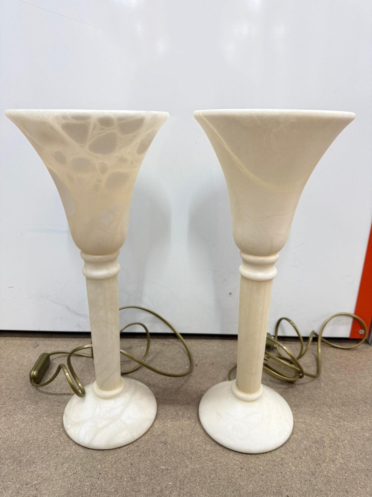 Mooie set van twee Pegasam albast kelklampen | jaren ‘70, Beige, 41 cm, Overige merken, Vintage