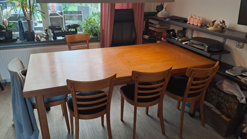 Vintage eettafel + 8/10 stoelen uit 1958, Ophalen, Gebruikt, Eikenhout, 200 cm of meer