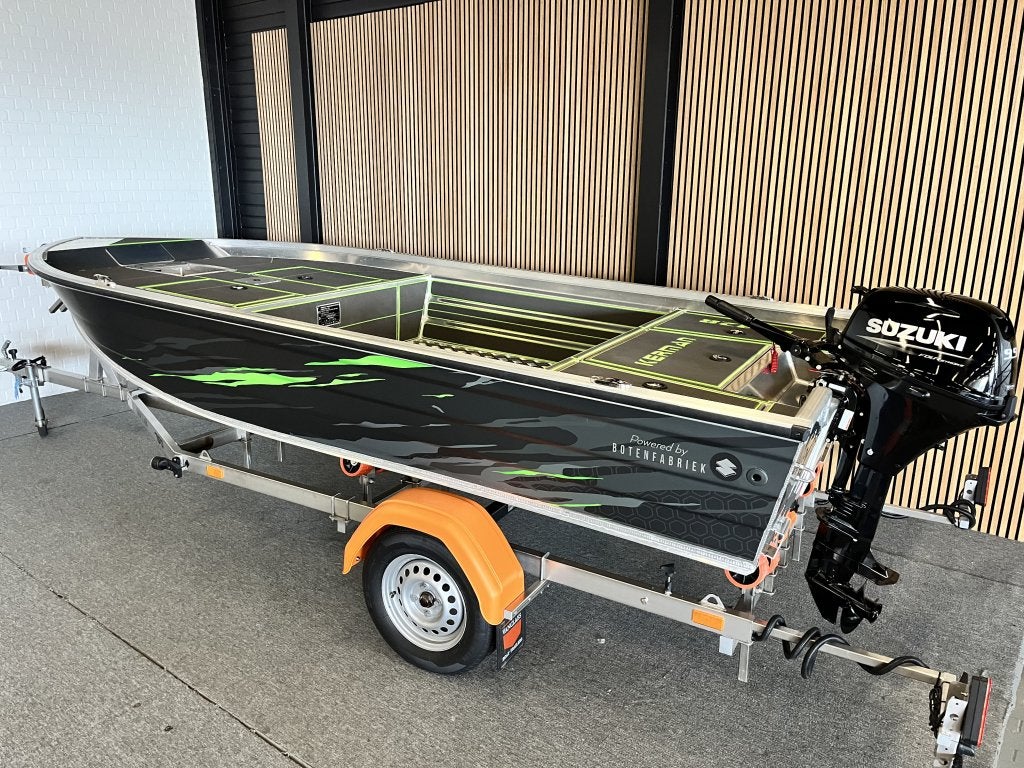 Kerman M428 visboot | Suzuki 9.9PK | VanClaes 750 trailer, Watersport en Boten, 38 cm, Overige merken, 4 m, Botenfabriek