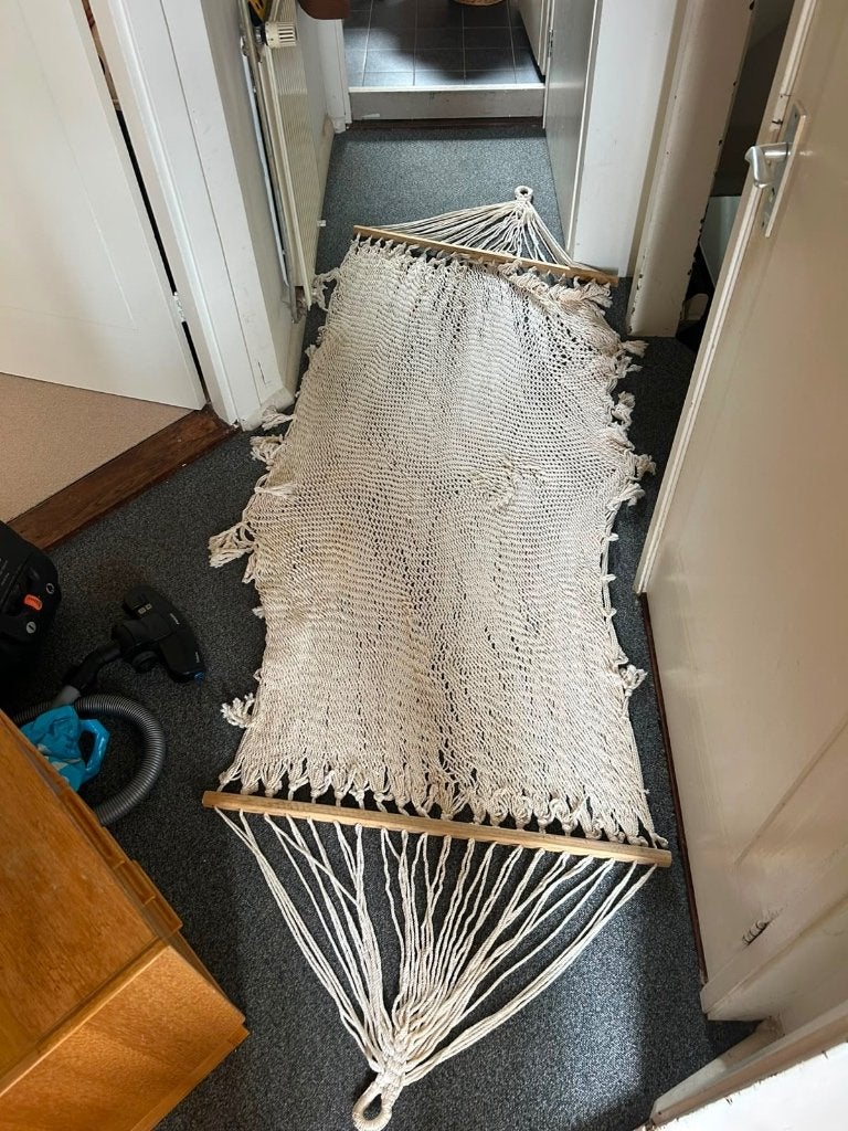 GRATIS - Hangmat zacht katoen ongebruikt - ophalen Utrecht, Ophalen, Opvouwbaar, Zo goed als nieuw, Eenpersoons