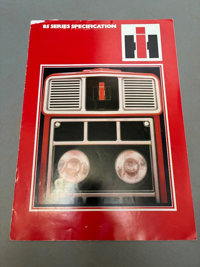 International Harvester 85 trekker tractor folder brochure, Ophalen of Verzenden, Gelezen
