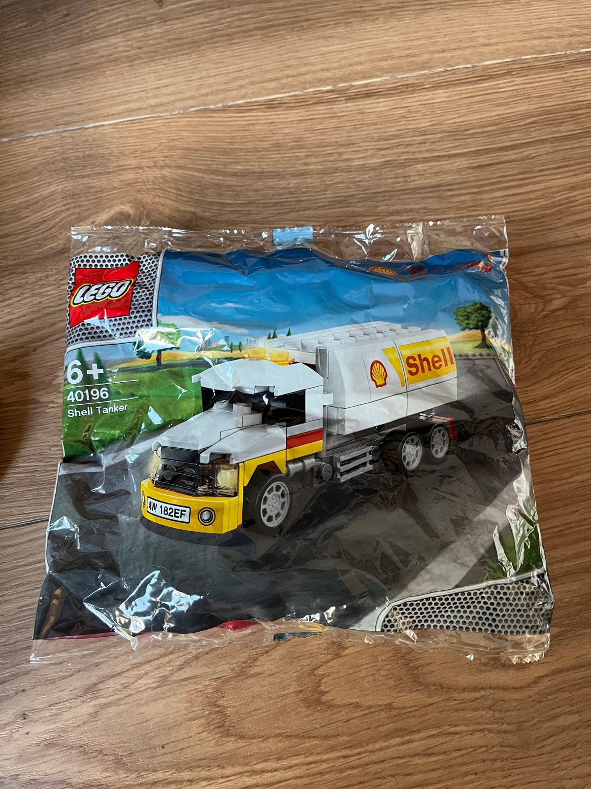 LEGO Shell Tanker & Finish Line (40196 & 40194) Nieuw, Ophalen of Verzenden, Nieuw, Overige merken
