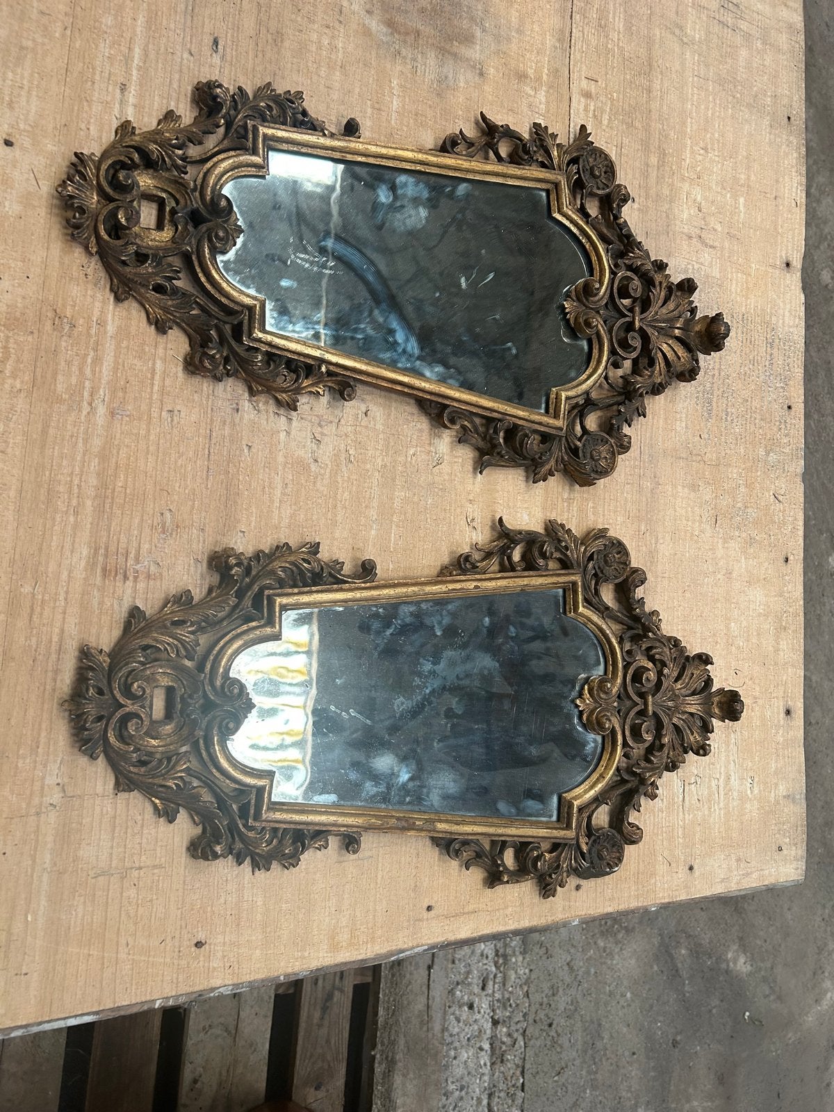 Set van 2 decoratieve Italiaanse spiegels, Antiek en Kunst, Antiek | Spiegels, Ophalen, Overige vormen, Minder dan 50 cm, Minder dan 100 cm