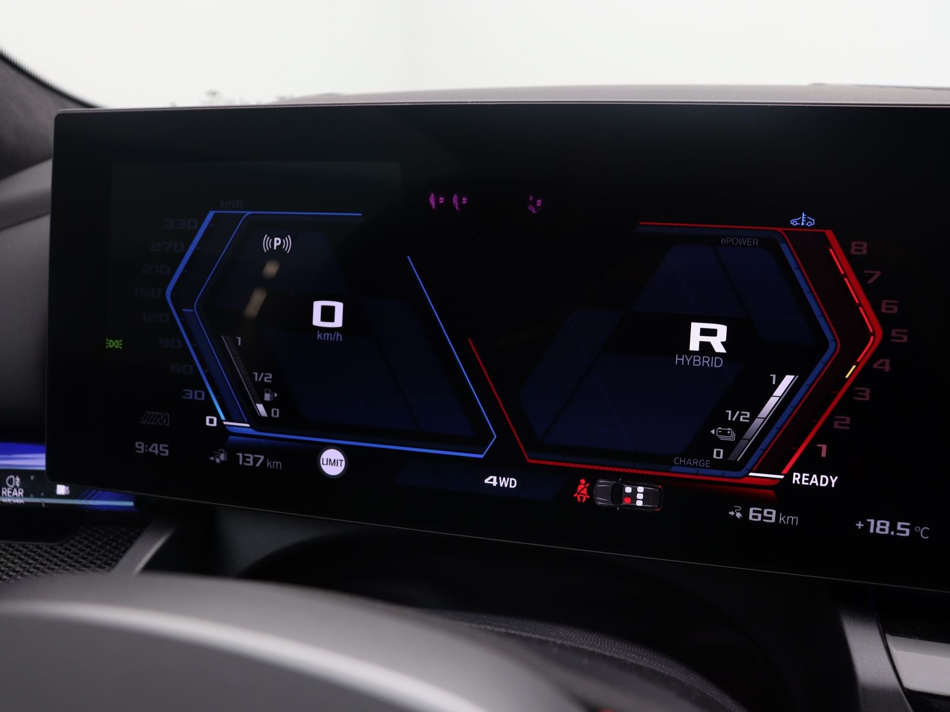 BMW M5 Touring Comfort Pakket | M Driver's Pack | Driving As, Verwarmde buitenspiegels, 4395 cc, Overige brandstoffen, Zilver of Grijs