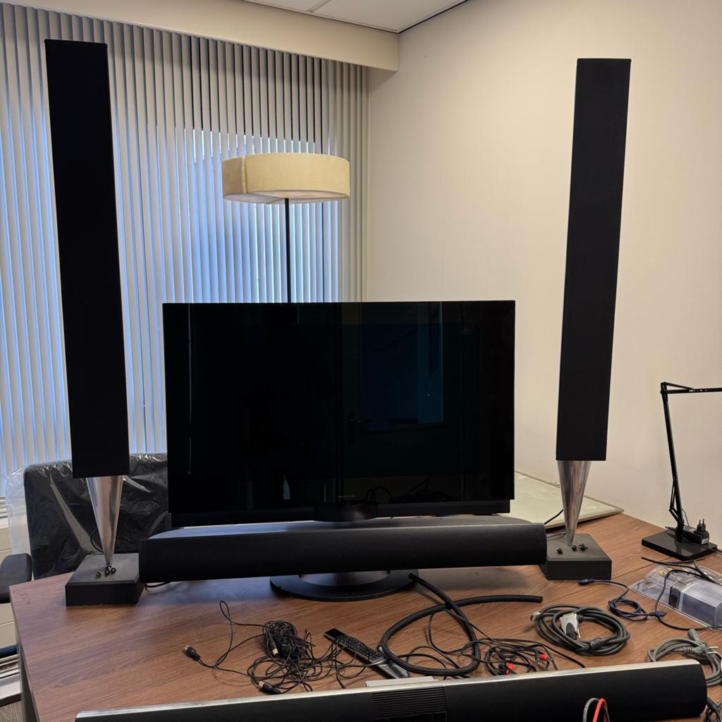 Bang & Olufsen BeoVision 7 met 2 BeoLab 8000 speakers, Overige merken, Gebruikt, LCD, Ophalen of Verzenden