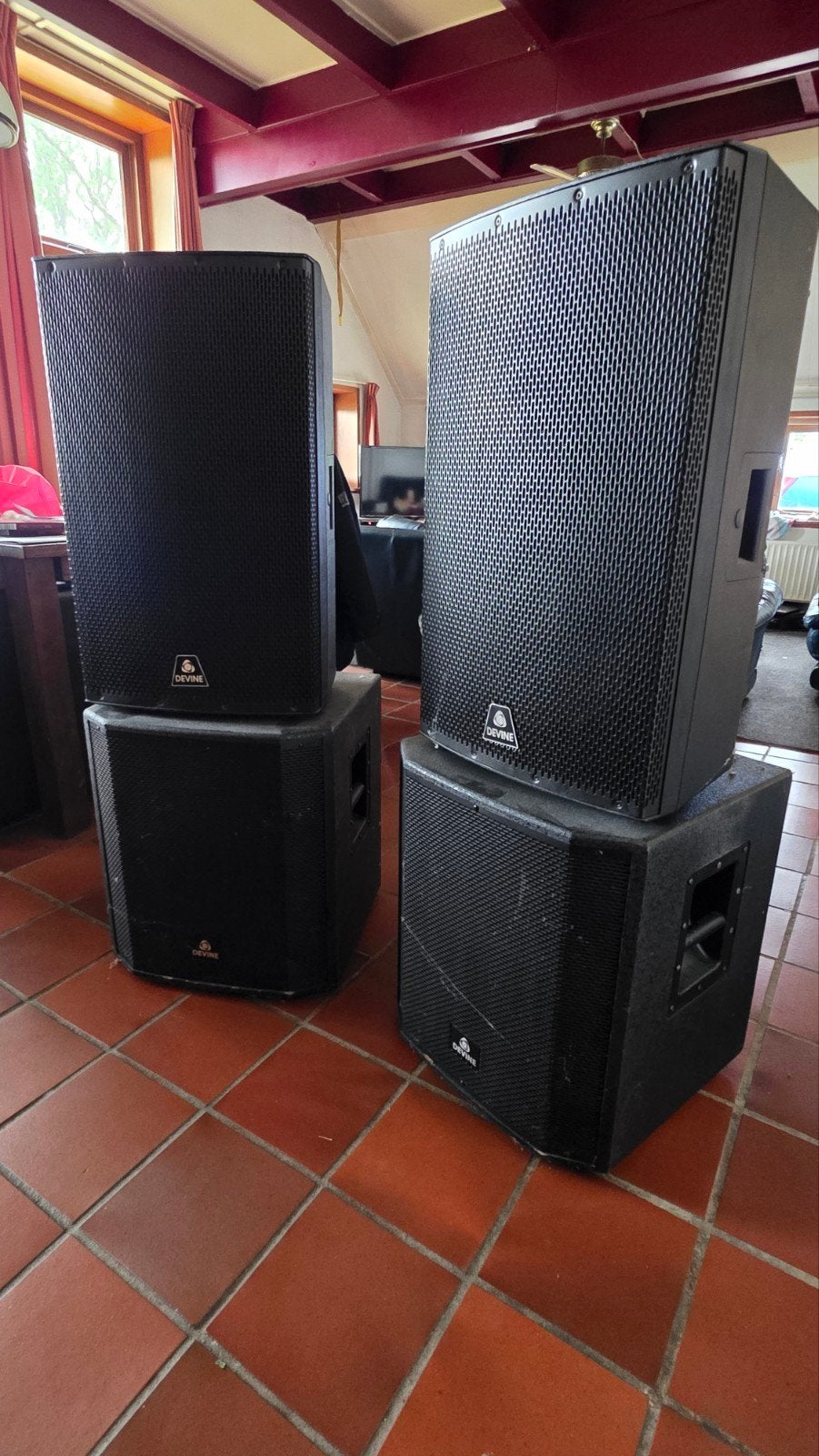 Devine Onyx 15A Top Speakers & Artis 815A Subwoofers Set