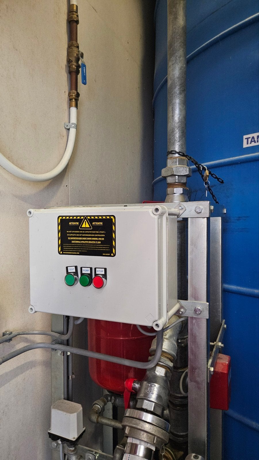 Brandbeveiligingssysteem met Sprinklers en Pomp, Ophalen