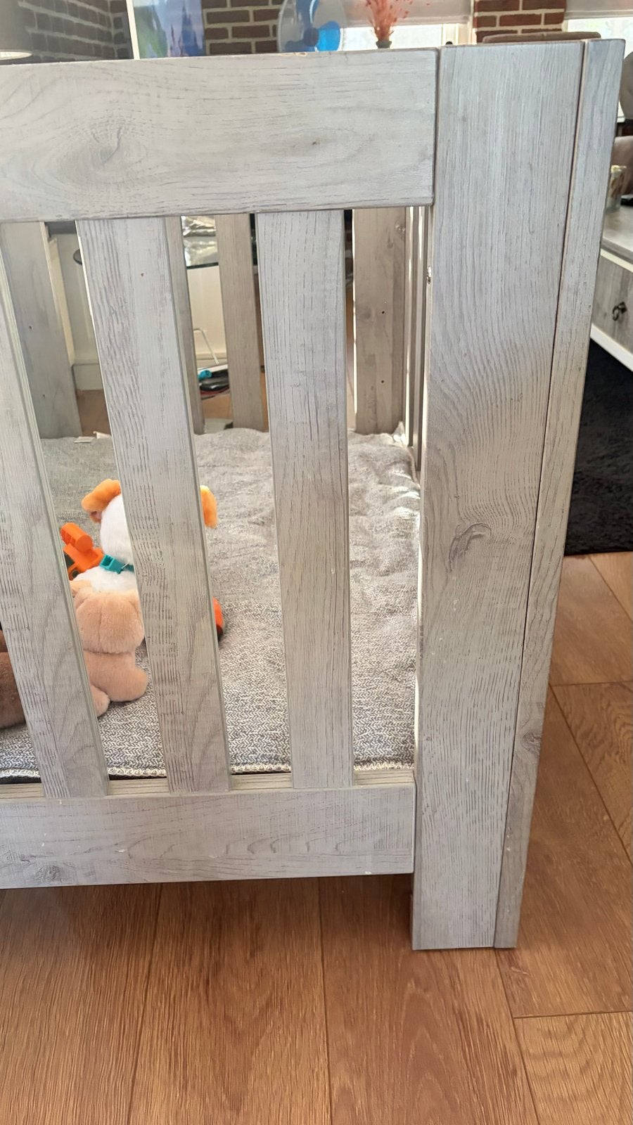 Houten box met boxkleed - Zo goed als nieuw, Ophalen of Verzenden, Gebruikt, Vierkant, Boxkleed