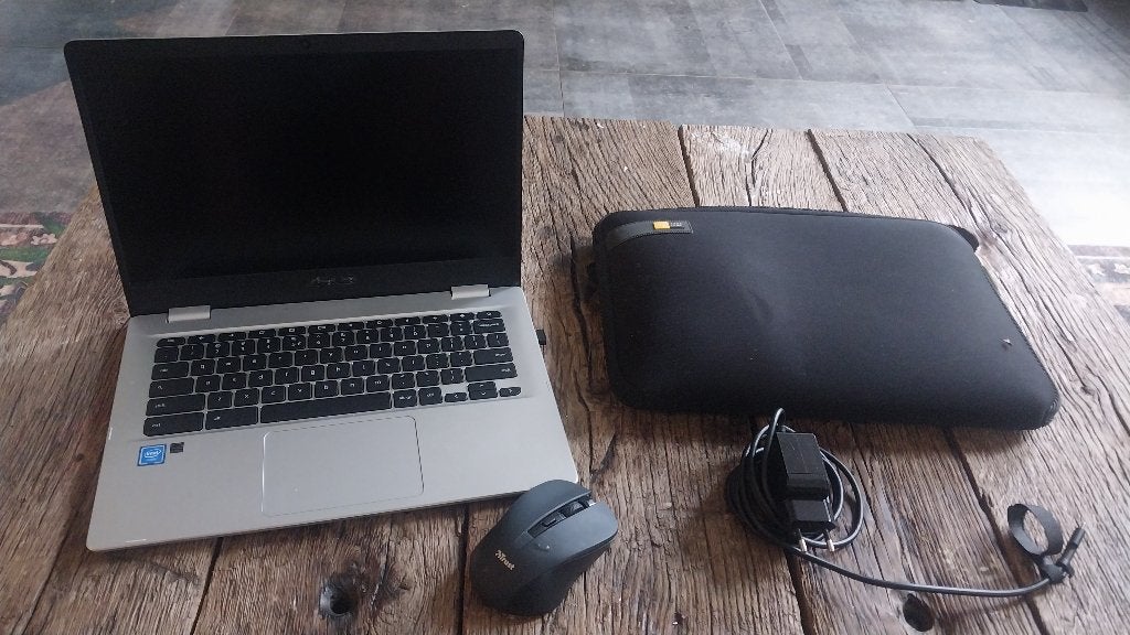 Asus Chromebook C423N, Computers en Software, Chromebooks, 4 GB of minder, Ophalen of Verzenden, Zo goed als nieuw, Asus