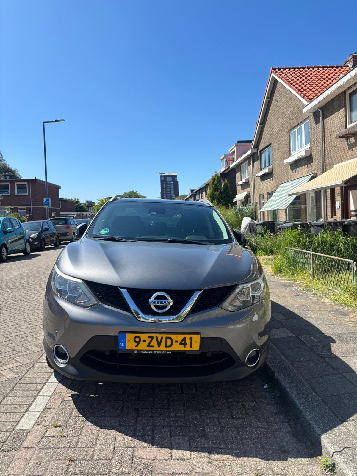 Nissan Qashqai 1.2 Dig-t 85KW 2WD 2015 Grijs, Auto's, Voorwielaandrijving, 4 cilinders, Origineel Nederlands, 1200 kg