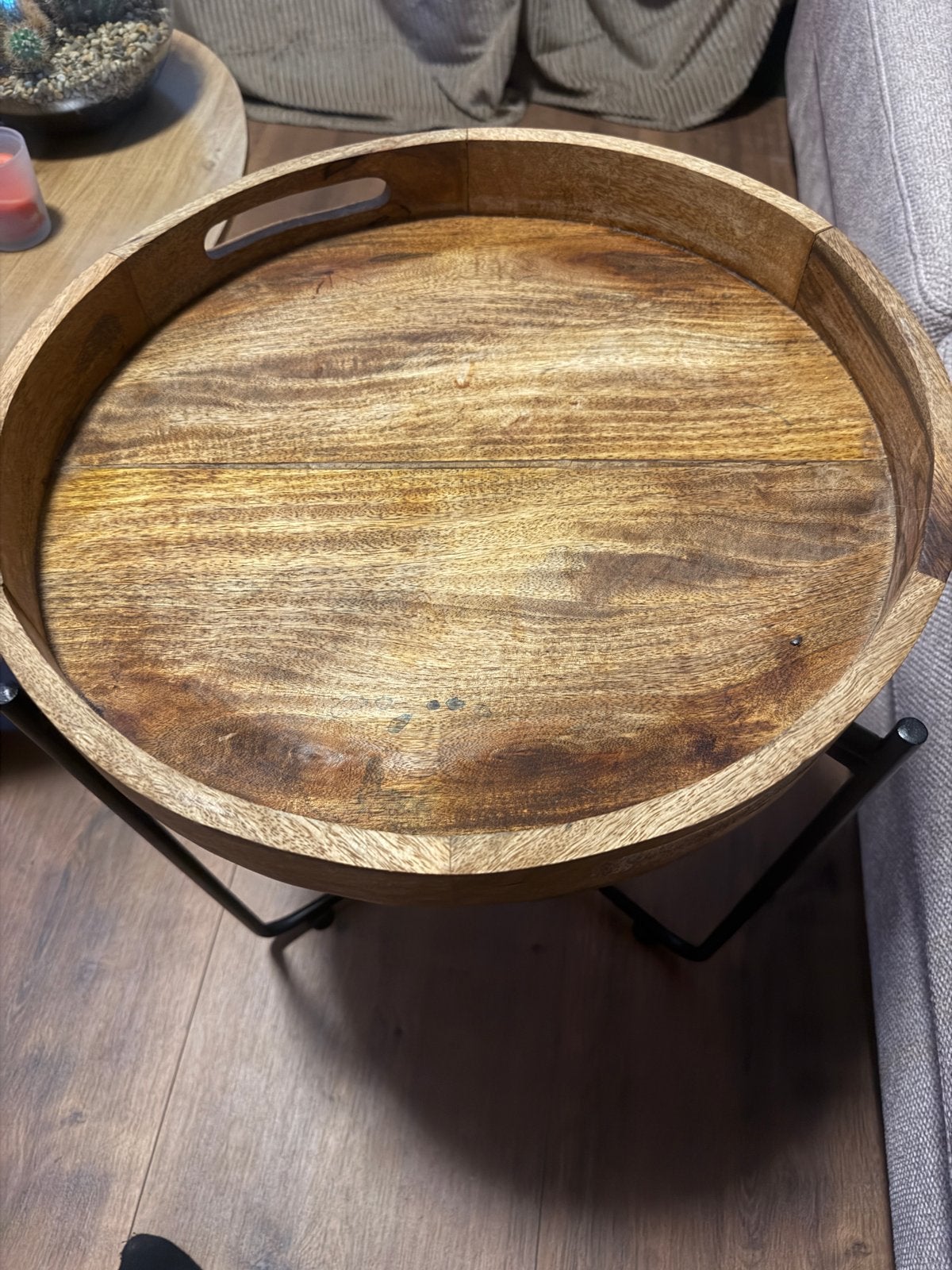Mango houten bijzettafel met metalen onderstel, Huis en Inrichting, Tafels | Bijzettafels, Minder dan 55 cm, Gebruikt, Rond, Hout