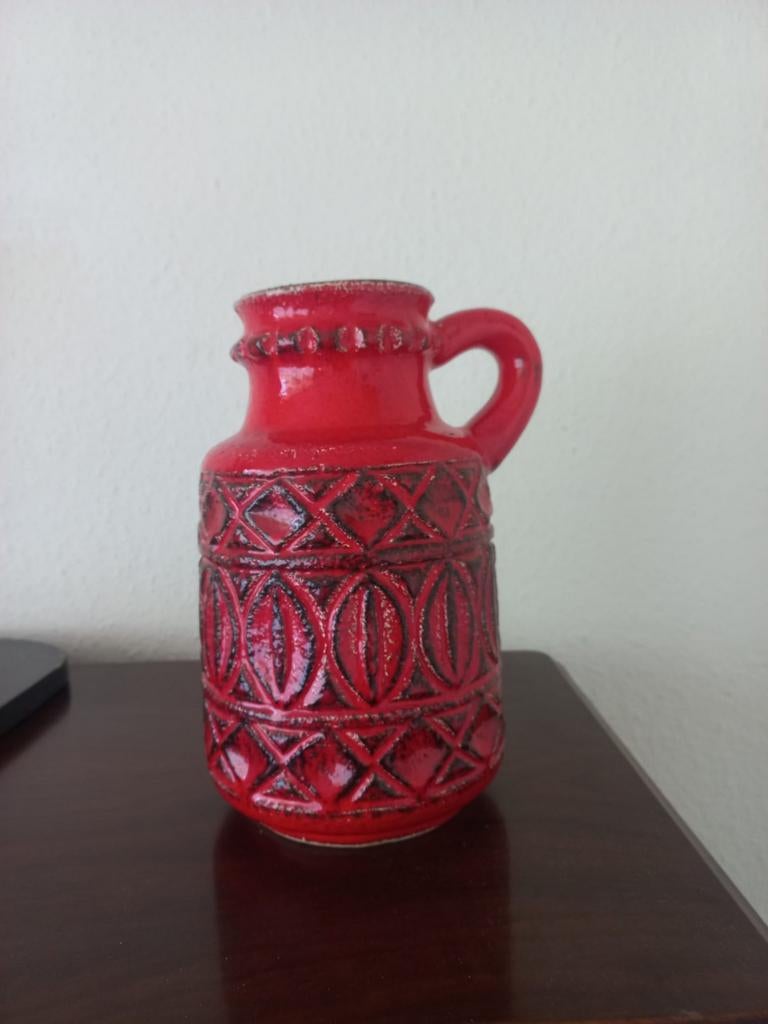 Vintage West-Germany  9325 vaas rood, Fat Lava stijl, Ophalen