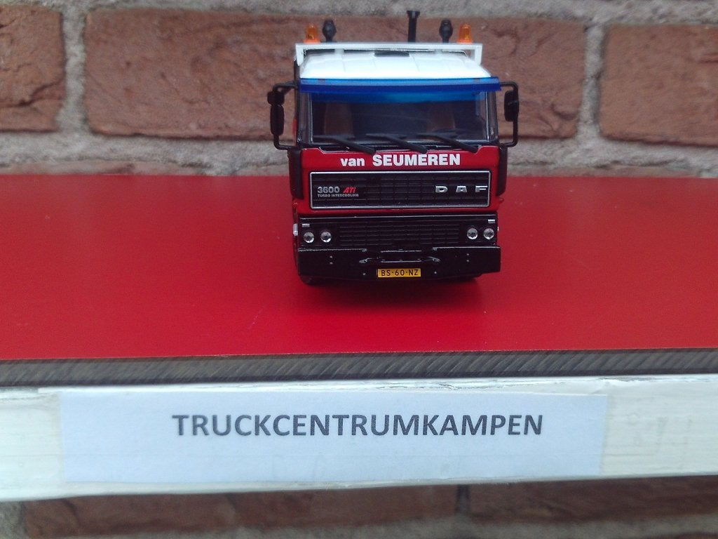 WSI  Daf  3600  8 x 4  van  Mammoet - van  Seumeren., Hobby en Vrije tijd, Modelauto's | 1:50, Ophalen of Verzenden, Nieuw, Bus of Vrachtwagen