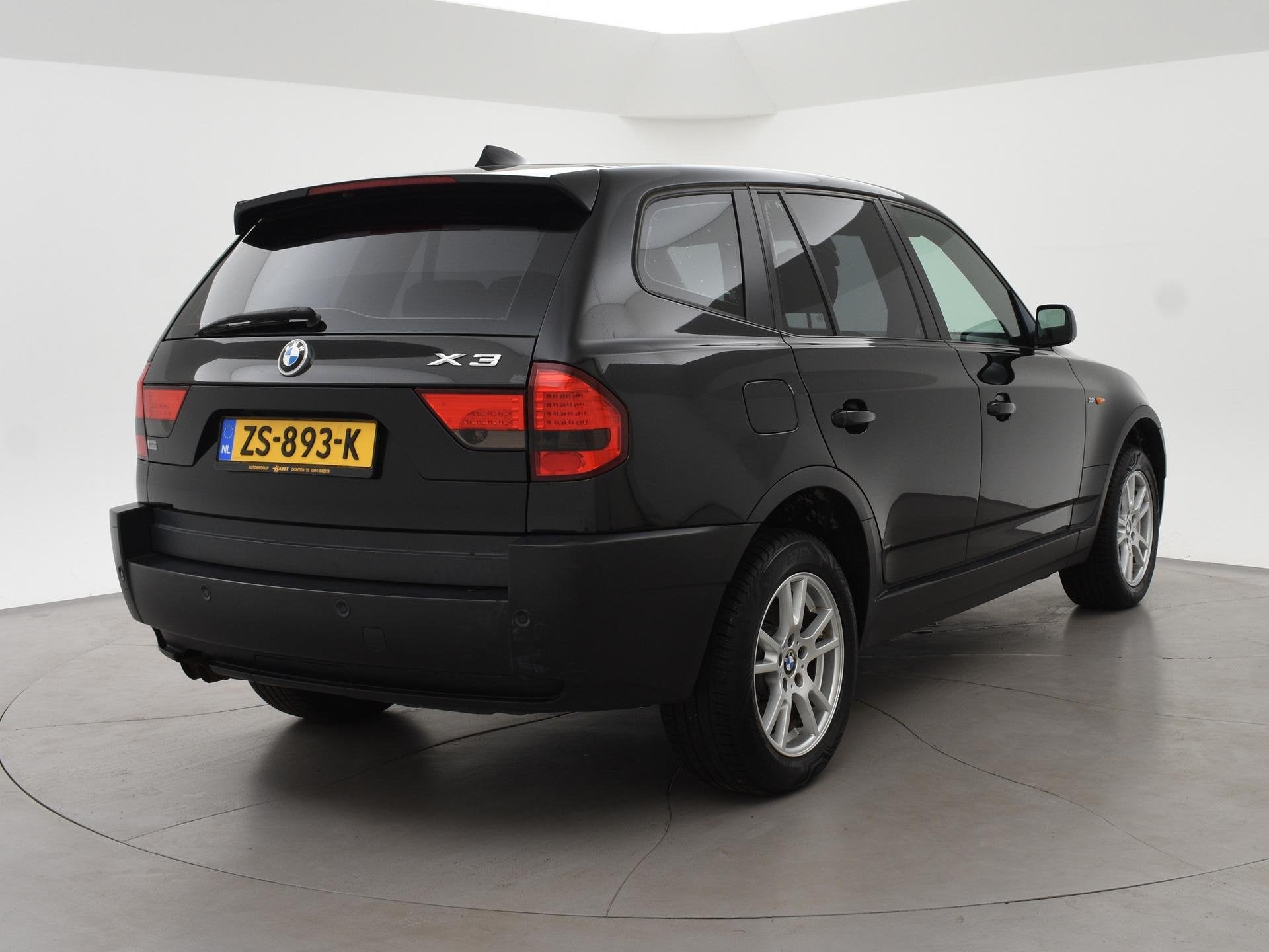 BMW X3 3.0i 231 PK 6-CILINDER AUT. + APPLE CARPLAY | DAB+ |, Auto's, Stof, Gebruikt, 2000 kg, Zwart