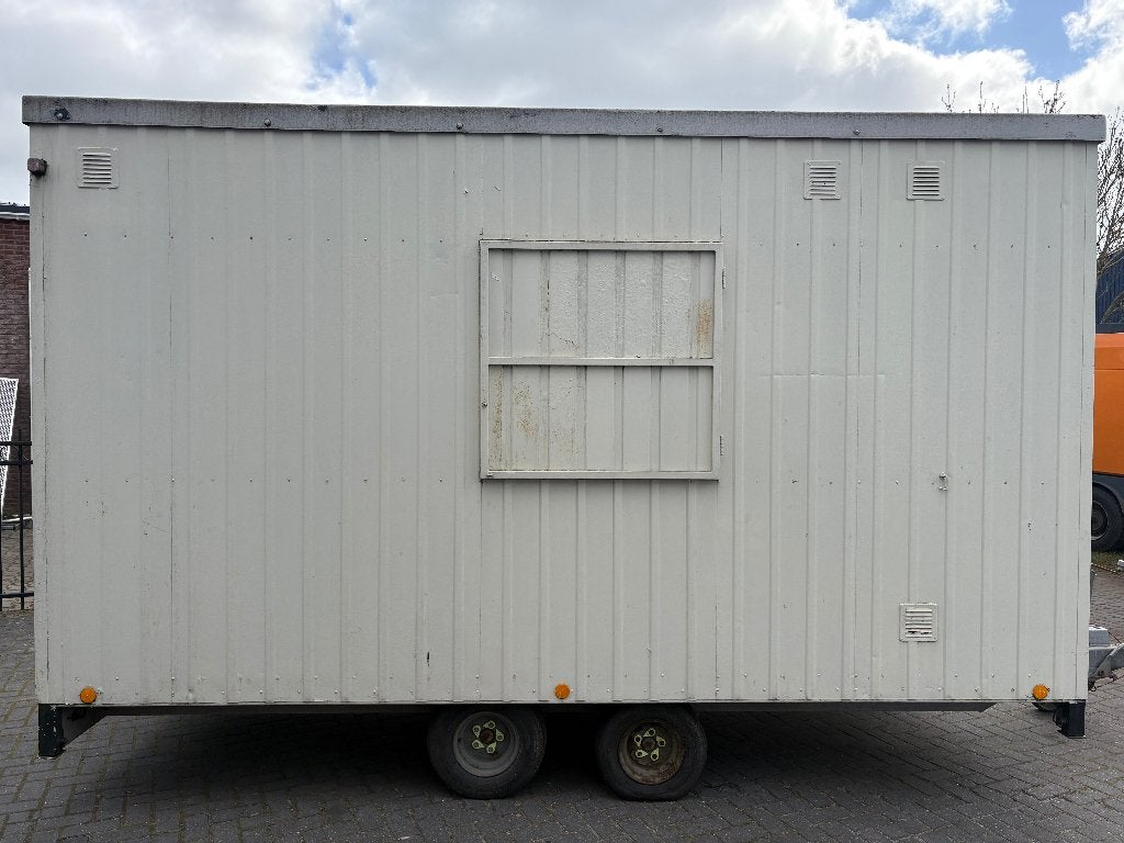 Te koop snelverkeer schaftwagen bouwkeet tandemasser, Ophalen, Gebruikt