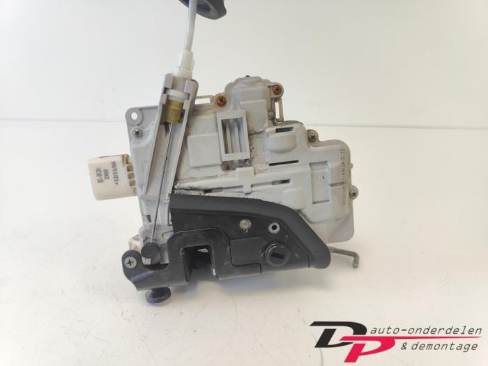 Deurslot Mechaniek 4Deurs rechts-achter van een Audi A4, Gebruikt, -, -, -