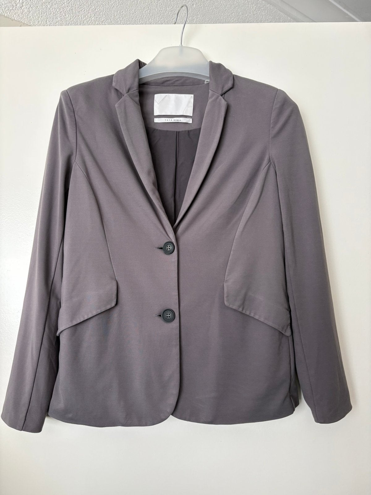 Stretch blazer taupe vannYaya in maat 34, Kleding | Dames, Bruin, Ophalen of Verzenden, Zo goed als nieuw, Jasje