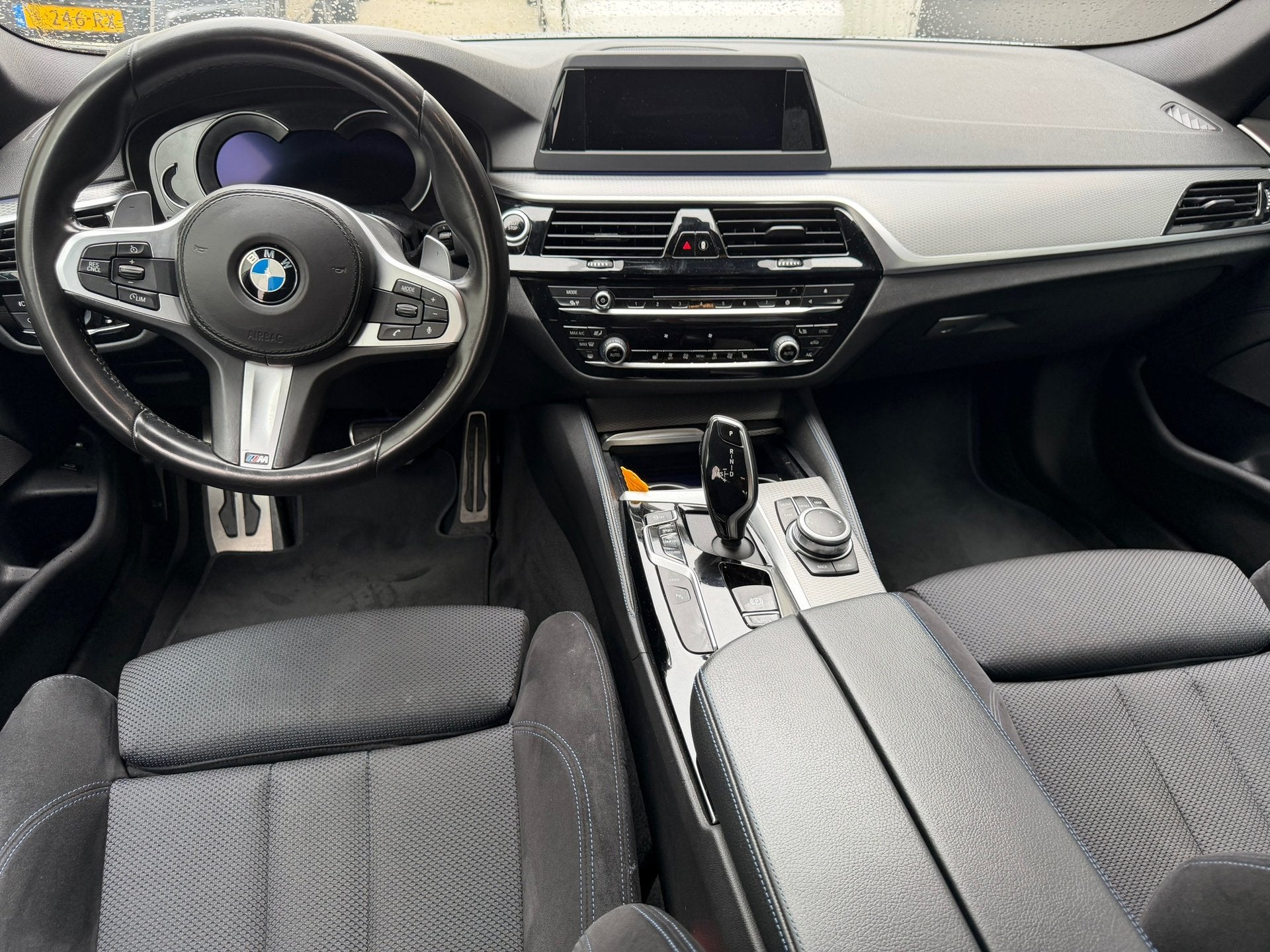 BMW 5-serie 530e iPerformance High Executive - M Sport Camer, Auto's, 1998 cc, Achterwielaandrijving, Gebruikt, 4 cilinders