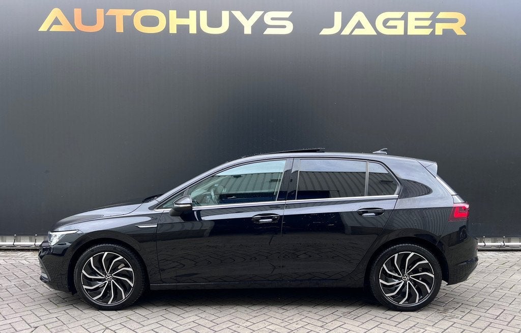 Volkswagen GOLF 1.5 TSI Pano Acc Memory IQ Lights Massage 4, Auto's, Voorwielaandrijving, Automatische klimaatregeling, Stof, 4 cilinders