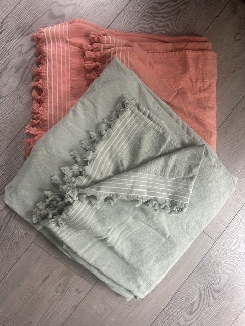 Twee XL Walra strandlakens/hamamdoeken - koraal en mintgroen, Ophalen, Nieuw, Toebehoren