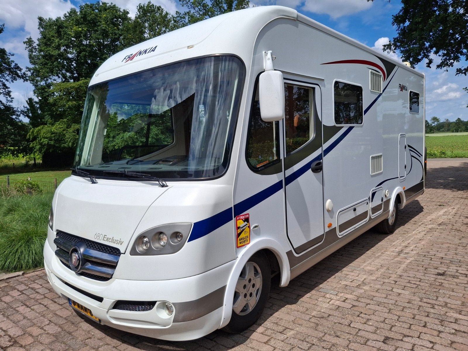 " frankia 2013 aparte bedden / liftbed euro 5 vol opties", Caravans en Kamperen, Campers, Integraal, Gaslek-detector, Ringverwarming