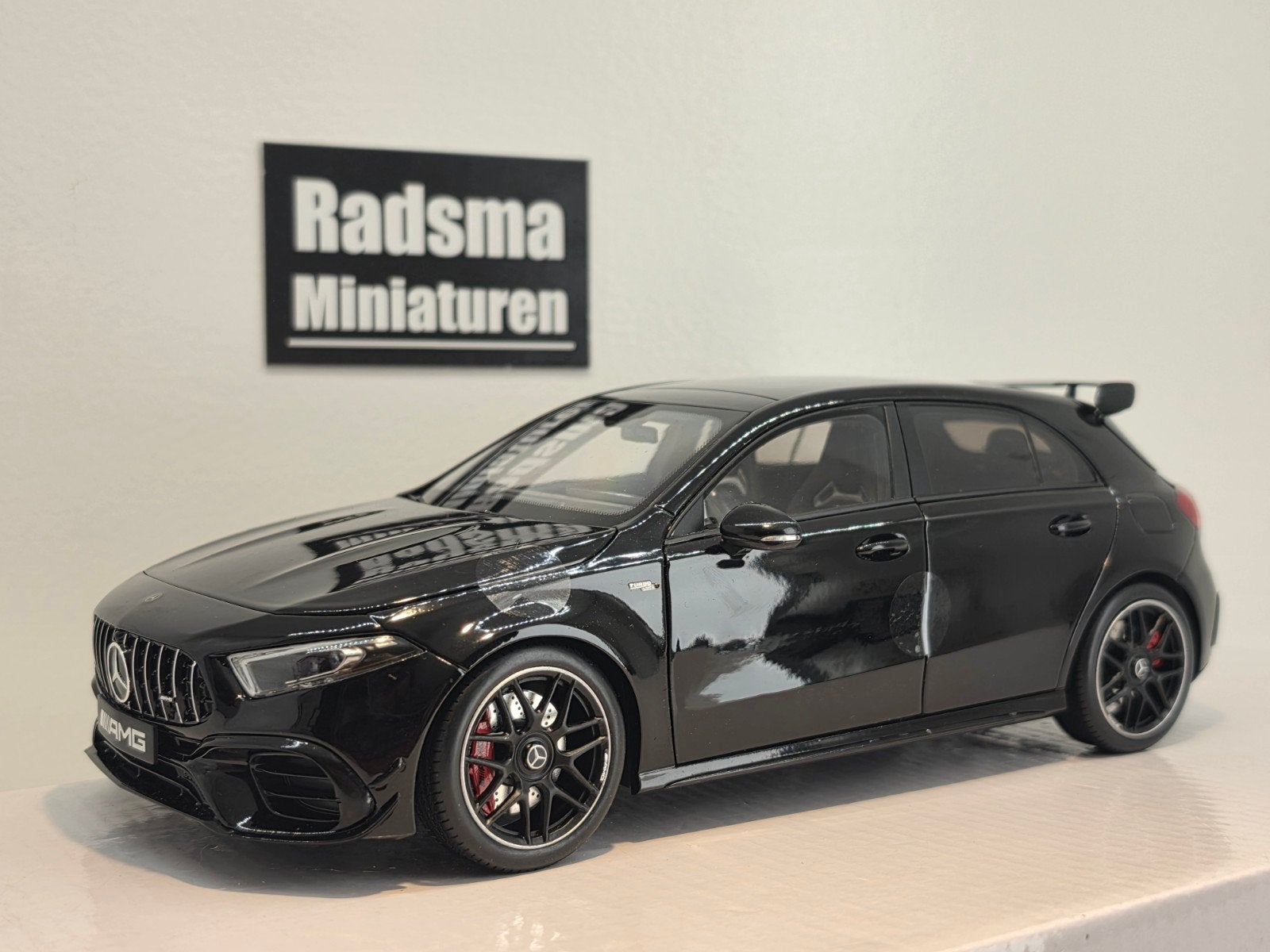 Mercedes-Benz A-klasse A45 S - Black - 1:18 NZG, Hobby en Vrije tijd, Auto, Nzg, Nieuw, Ophalen of Verzenden