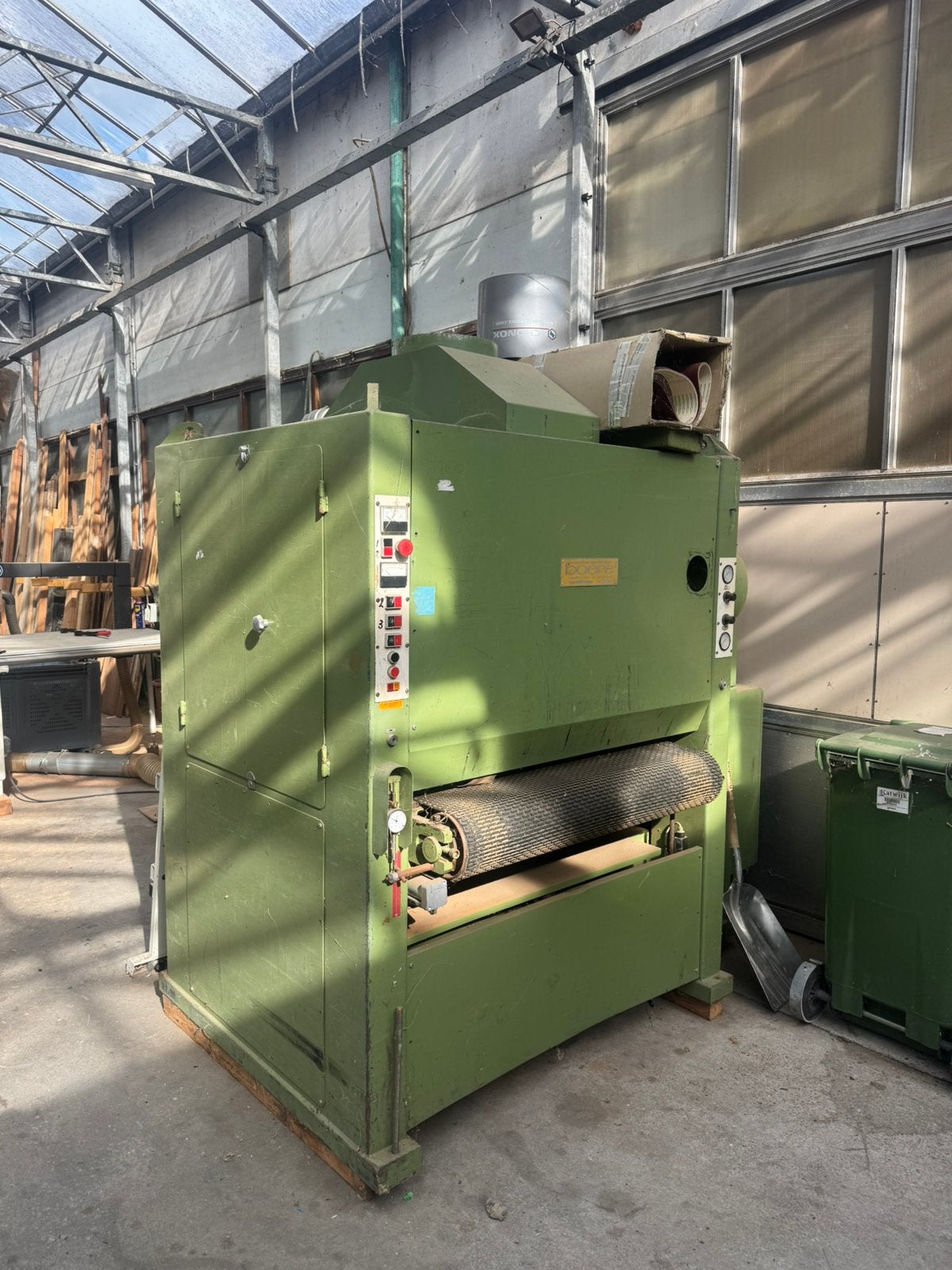 breedbandschuur machine 1100mm, Doe-het-zelf en Verbouw, Ophalen, Gebruikt, 1200 watt of meer, Bandschuurmachine