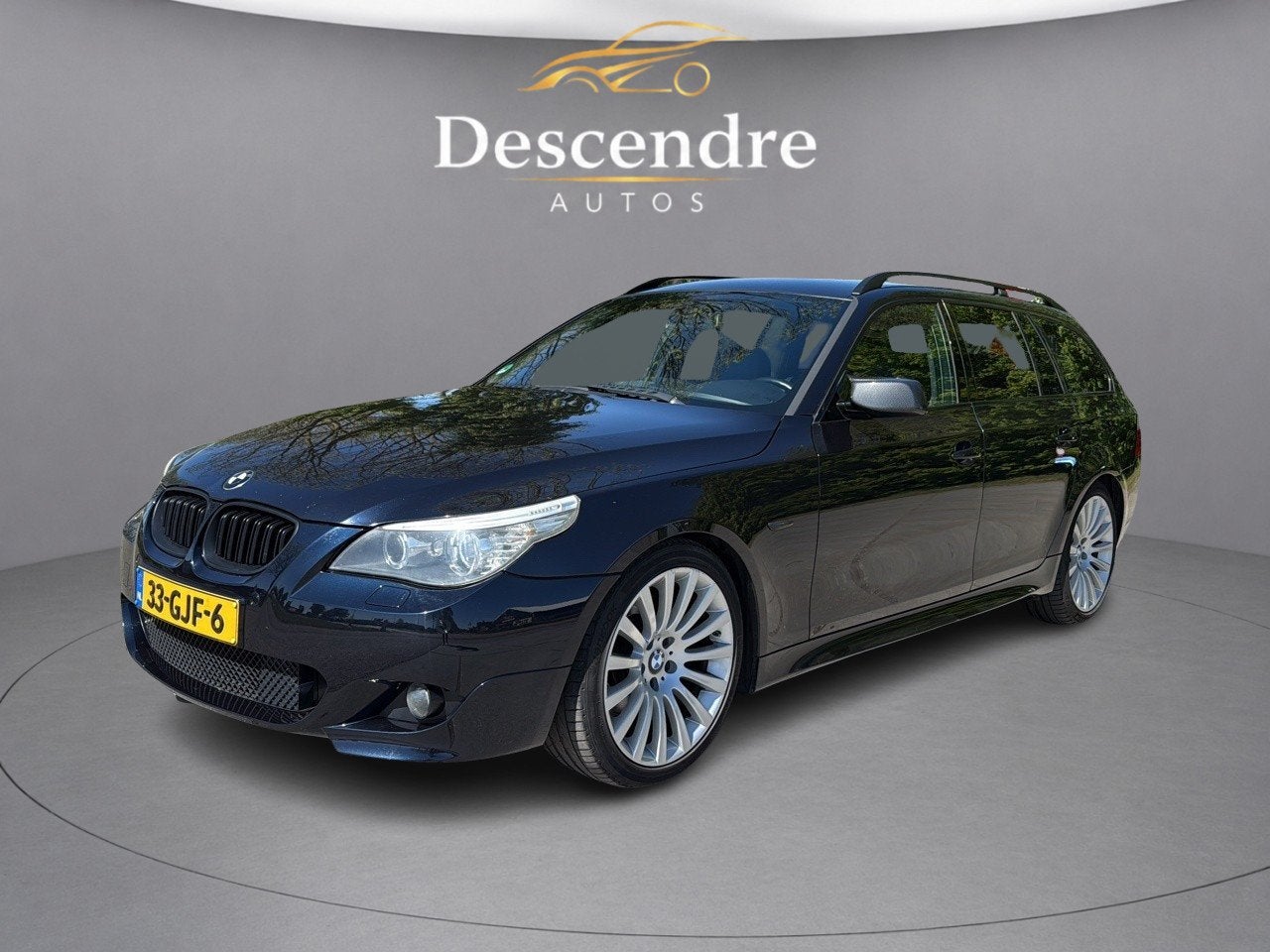 BMW 5 Serie Touring 530i M sport youngtimer (bj 2008), Auto's, Achterwielaandrijving, Gebruikt, Zwart, 2000 kg