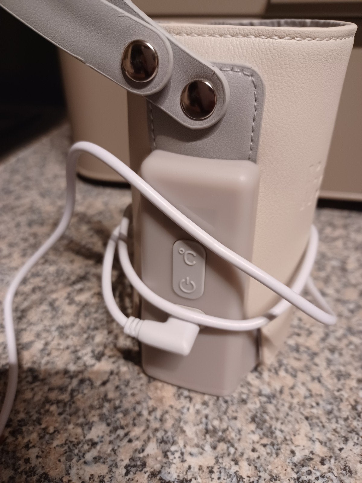 Lionelo Care Flessenwarmer - Draagbaar en Efficiënt, Ophalen of Verzenden, Zo goed als nieuw, Draagbaar, Flessen- of potjesverwarmer