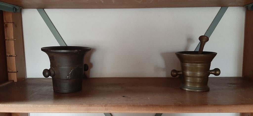 Antieke bronzen vijzels - set van twee, Antiek en Kunst, Antiek | Overige Antiek, Ophalen