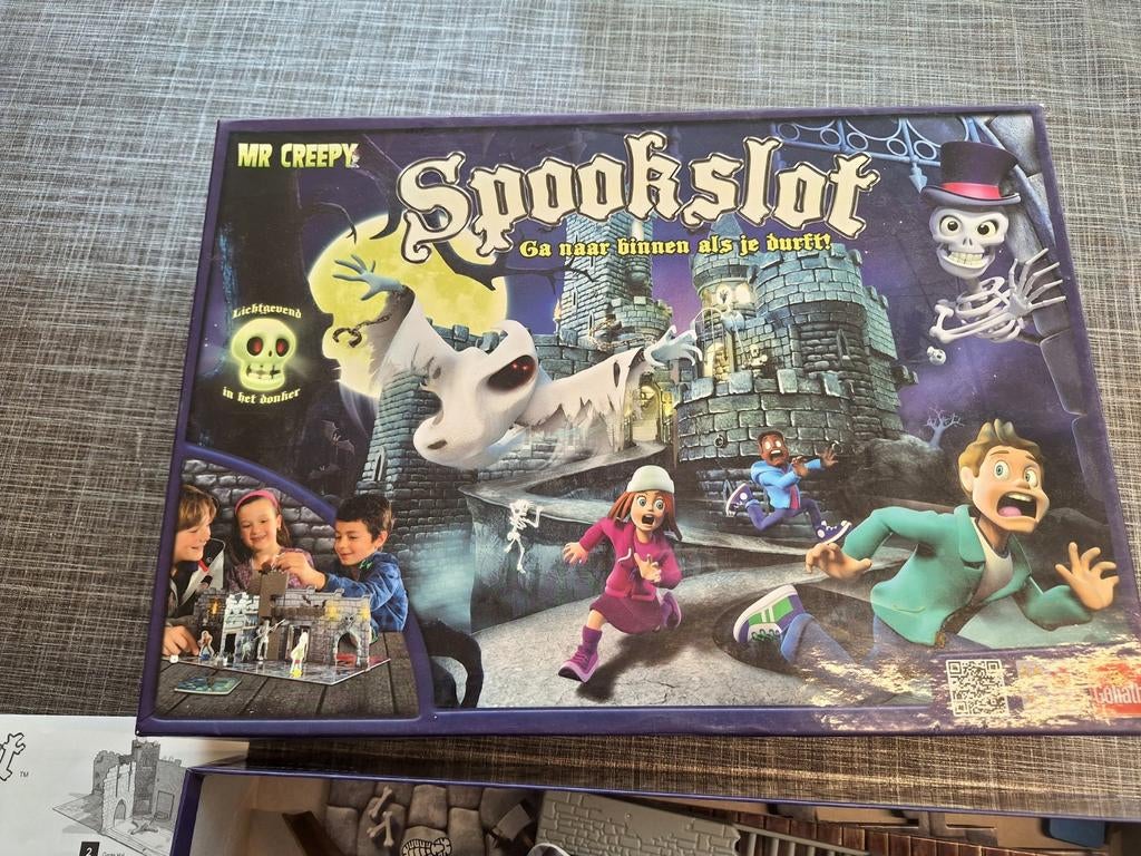 Spookslot Bordspel - Compleet en in goede staat!, Ophalen of Verzenden, Gebruikt, MB