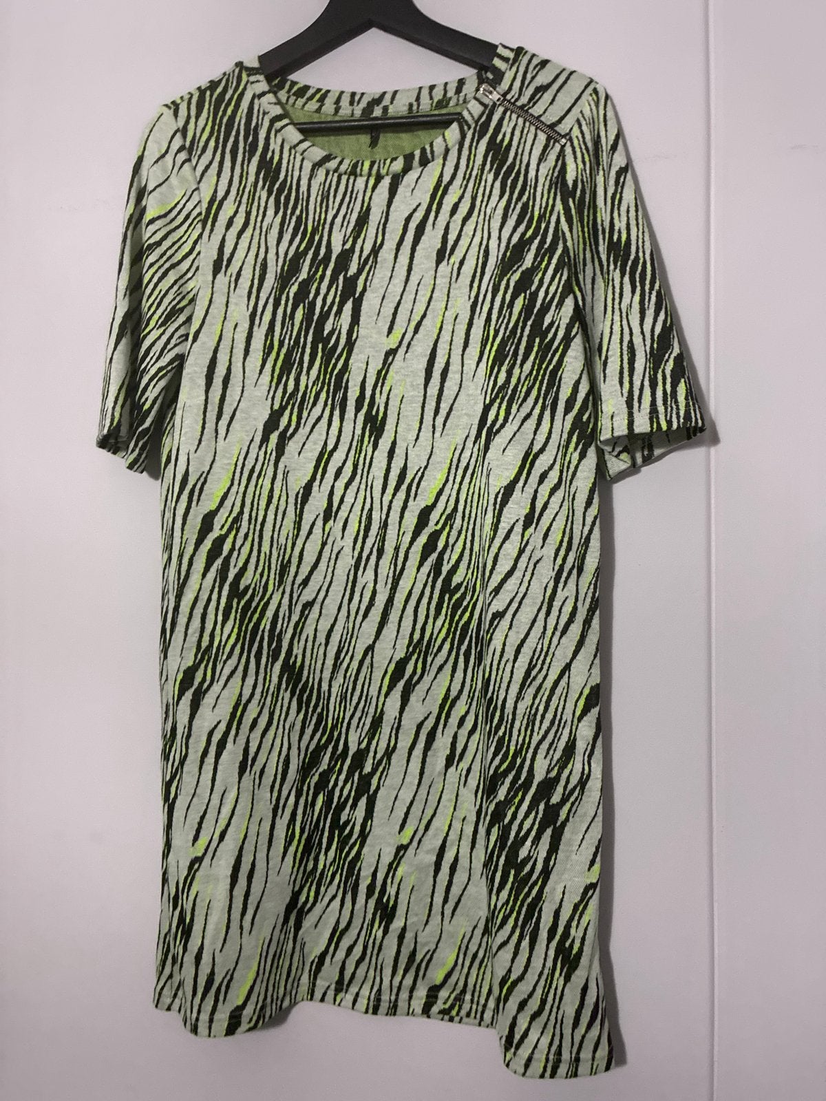 Jurk met zebraprint, Maat 38/40 (M), Meerkleurig, Ophalen of Verzenden, Gedragen